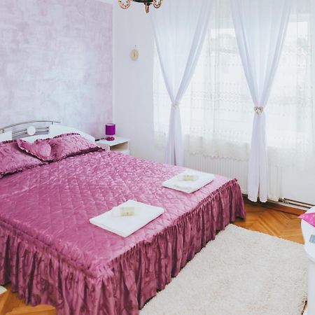 Casa Vinco Vici Hotel ทูร์ดา ภายนอก รูปภาพ