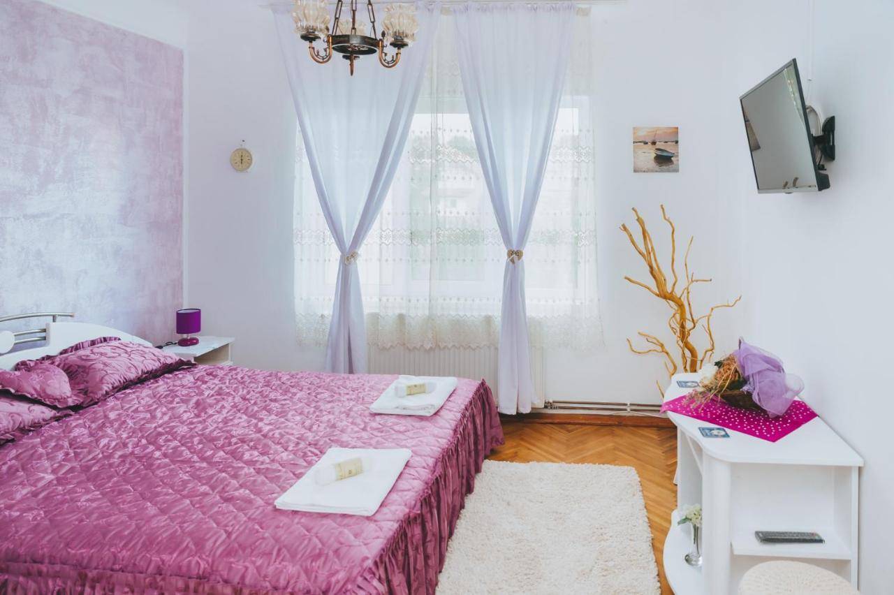 Casa Vinco Vici Hotel ทูร์ดา ภายนอก รูปภาพ