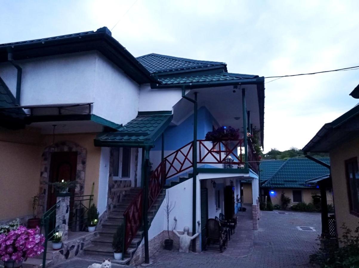 Casa Vinco Vici Hotel ทูร์ดา ภายนอก รูปภาพ